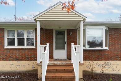 1207 Walnut Ave, Schenectady, NY 12306 - photo 4