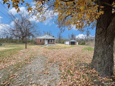 125 Edwards St, East Saint Louis, IL 62206 - photo 3