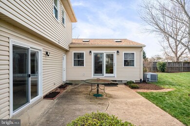 9714 Sudley Manor Dr, Manassas, VA 20109 - photo 4