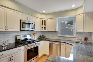 19 Bedford Ct, Toms River, NJ 08757 - photo 3