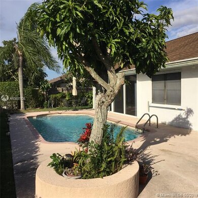 19119 Winslow Terrace, Boca Raton, FL 33434 - photo 3