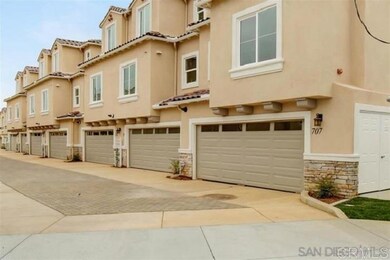 719 Magnolia Ave, Carlsbad, CA 92008 - photo 4