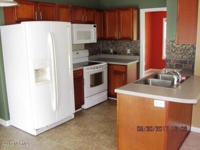 412 N Wilmington Kitchen