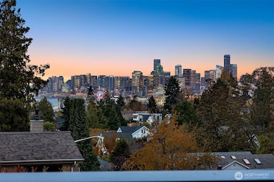 2103 SW Genesee St, Seattle, WA 98106 - photo 2