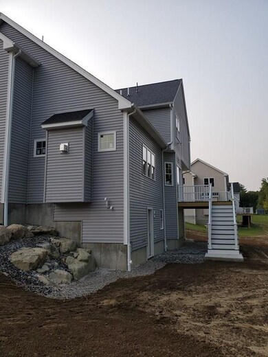 697 Norfolk St, Holliston, MA 01746 - photo 6