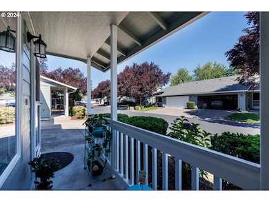 6220 SE Apollo Way unit 32, Hillsboro, OR 97123 - photo 3