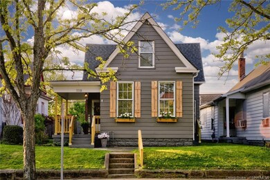 UPDATED, ADORABLE AND FRESH!