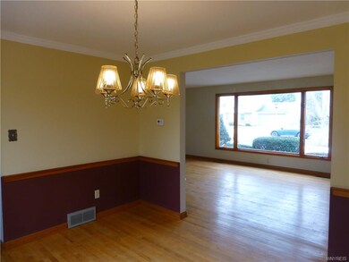 523 Meadowbrook Dr, North Tonawanda, NY 14120 - photo 7