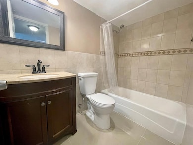 809 W Oakland Park Blvd unit J12, Wilton Manors, FL 33311 - photo 5