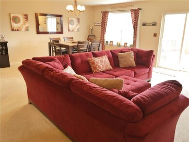 6949 Hunt Dr, Macungie, PA 18062 - photo 6