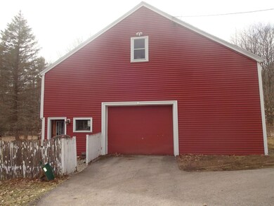 473 Pattee Hill Rd, Goffstown, NH 03045 - photo 3