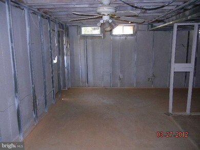 7413 Lake Glen Dr, Glenn Dale, MD 20769 - photo 3