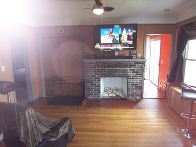 124 Stearns Terrace, Chicopee, MA 01013 - photo 3