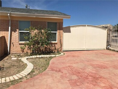 3469 Freeport Dr, El Paso, TX 79935 - photo 4
