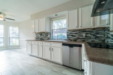 8535 Sunny Ridge Dr, Houston, TX 77095 - photo 6