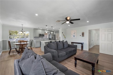 5307 E Lakeshore Dr, Belton, TX 76513 - photo 6