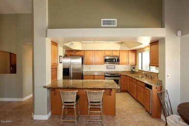 948 E Vinedo Ln, Tempe, AZ 85284 - photo 7