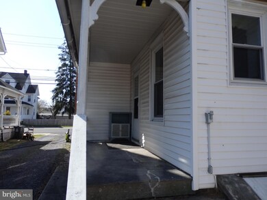 631 W Broad St unit 1, Quakertown, PA 18951 - photo 3