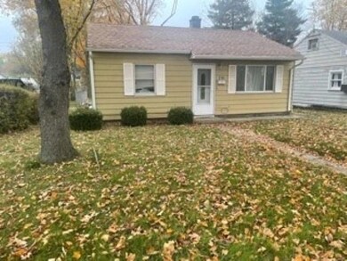 210 W Wolf Ave, Elkhart, IN 46516 - photo 2