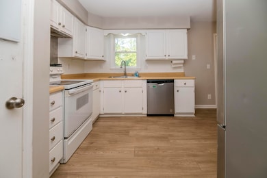 1750 W West Way, Columbia, MO 65203 - photo 4