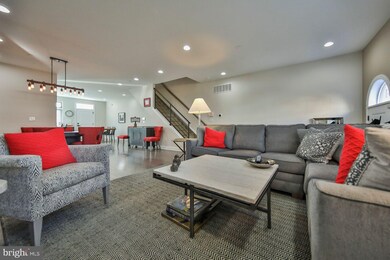 151 Green Ln, Philadelphia, PA 19127 - photo 2