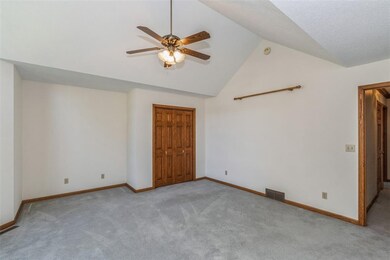 4880 Morelle Rd NE, Cedar Rapids, IA 52411 - photo 7