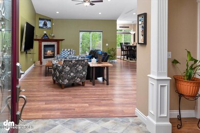 06-front entry_dmd_0628