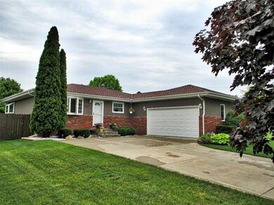 2625 Autumn Dr, Crown Point, IN 46307 - photo 2