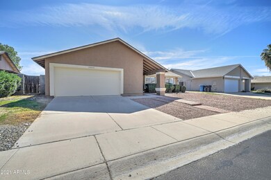 2063 W Gila Ln-2