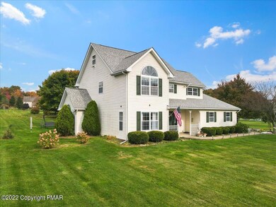 117 Galaxy Way, Effort, PA 18330 - photo 2