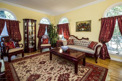 06_Family Room