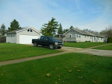 450 Judd Ln, Batavia, IL 60510 - photo 3