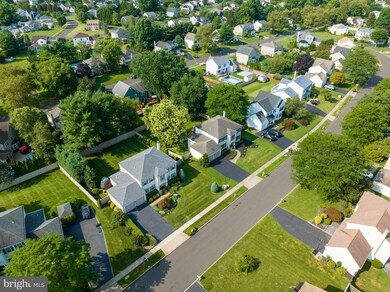 296 Hidden Spring Ln, Langhorne, PA 19047 - photo 2