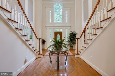 1075 Cedar Chase Ct, Herndon, VA 20170 - photo 2