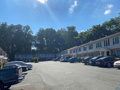 855 Fountain Ct unit MULTIPLE, Charlottesville, VA 22901 - photo 2