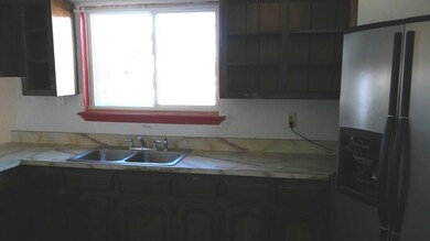 8030 Gilbert Dr, El Paso, TX 79907 - photo 7