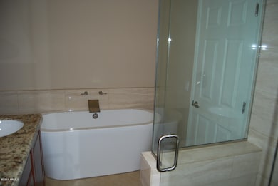Stand alone tub