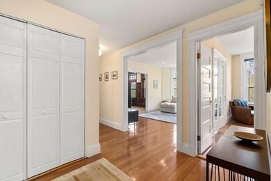 1865 Beacon St unit 3, Brookline, MA 02445 - photo 3