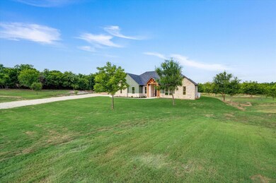 175 Lakota Dr, Runaway Bay, TX 76426 - photo 3