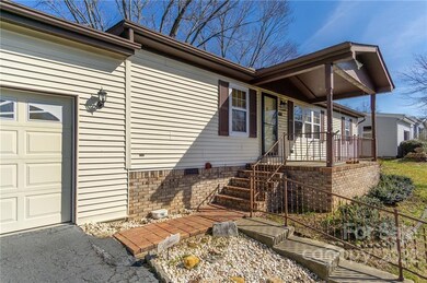 404 Deerfield Ct unit 7, Hendersonville, NC 28792 - photo 3