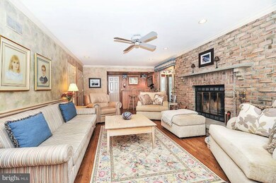 3917 Laro Ct, Fairfax, VA 22031 - photo 6