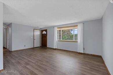 13701DouglasRd-5