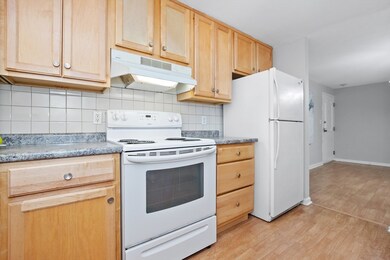 22 9th St unit 204, Medford, MA 02155 - photo 6