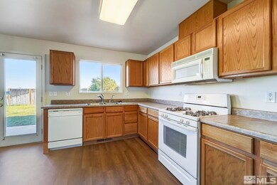 8650 Crimson Sky Ct, Reno, NV 89506 - photo 7