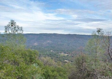 Views of the mountains to the East, overlooking La