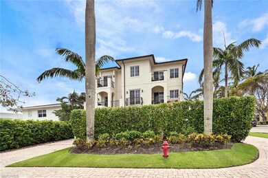 425 5th St S unit A, Naples, FL 34102 - photo 2