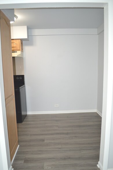 3325 Kirchoff Rd unit 3I, Rolling Meadows, IL 60008 - photo 7