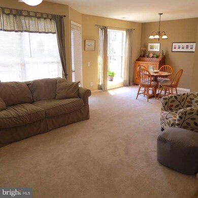9262 Cardinal Forest Ln unit C, Lorton, VA 22079 - photo 7