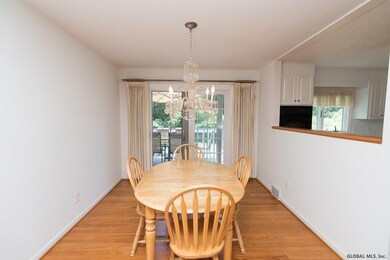 3 Hemlock Ln, Schenectady, NY 12302 - photo 4