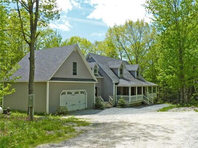 Built in 2006, this Contemporary...